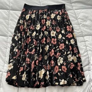 Full skirt